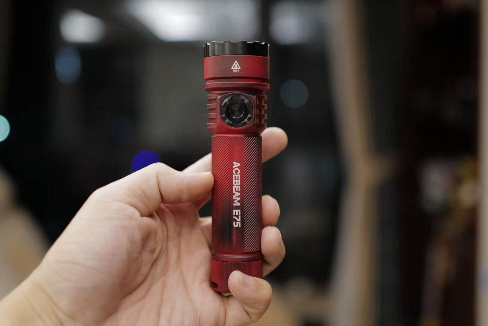 Acebeam E75 Black Red Limitovaná Edice